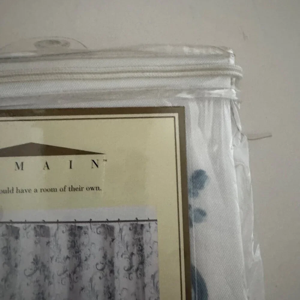 Domain Anne Marie Blue and White Shower Curtain New in Package 72 x 72 inches